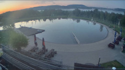 Koupací jezero