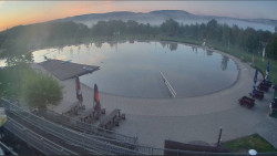 Koupací jezero