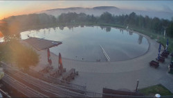 Koupací jezero