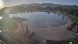 Koupací jezero
