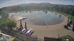 Koupací jezero
