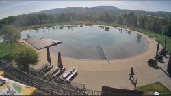 Koupací jezero