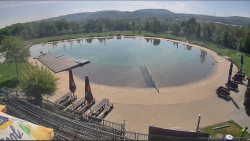 Koupací jezero