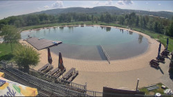 Koupací jezero