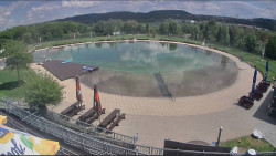 Koupací jezero