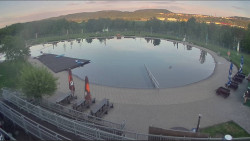Koupací jezero
