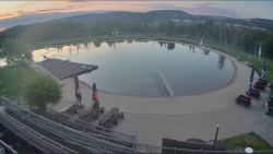 Koupací jezero