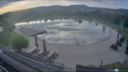 Koupací jezero