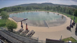 Koupací jezero