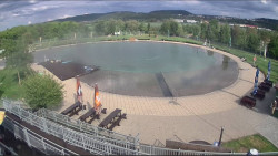 Koupací jezero