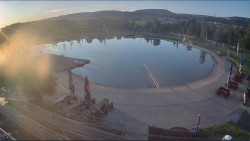 Koupací jezero