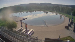 Koupací jezero