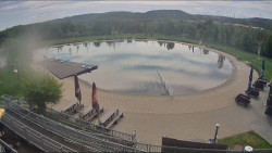 Koupací jezero