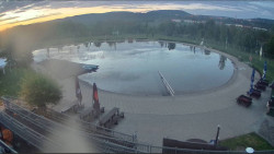 Koupací jezero