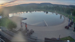 Koupací jezero