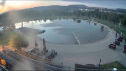Koupací jezero