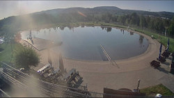 Koupací jezero