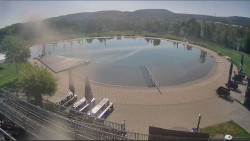 Koupací jezero