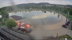 Koupací jezero