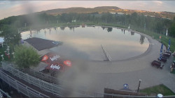Koupací jezero