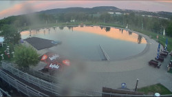 Koupací jezero