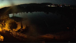 Koupací jezero