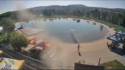 Koupací jezero