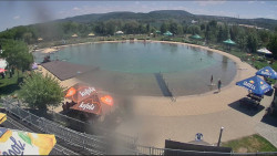 Koupací jezero