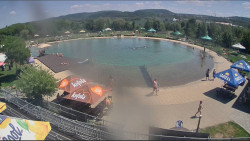 Koupací jezero