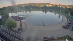Koupací jezero