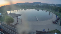 Koupací jezero