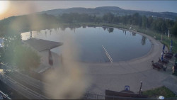 Koupací jezero
