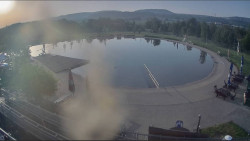 Koupací jezero