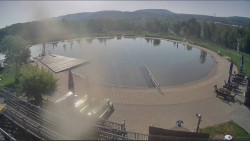 Koupací jezero