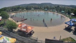 Koupací jezero
