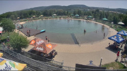 Koupací jezero