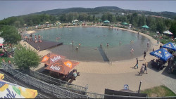 Koupací jezero