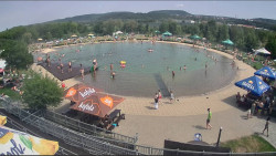 Koupací jezero
