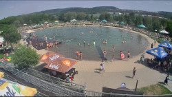 Koupací jezero