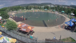 Koupací jezero