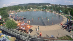 Koupací jezero