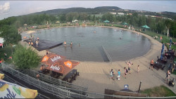 Koupací jezero