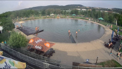 Koupací jezero