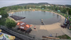 Koupací jezero