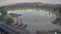 Koupací jezero