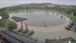 Koupací jezero