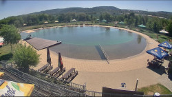 Koupací jezero