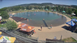 Koupací jezero