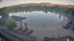 Koupací jezero