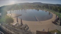 Koupací jezero